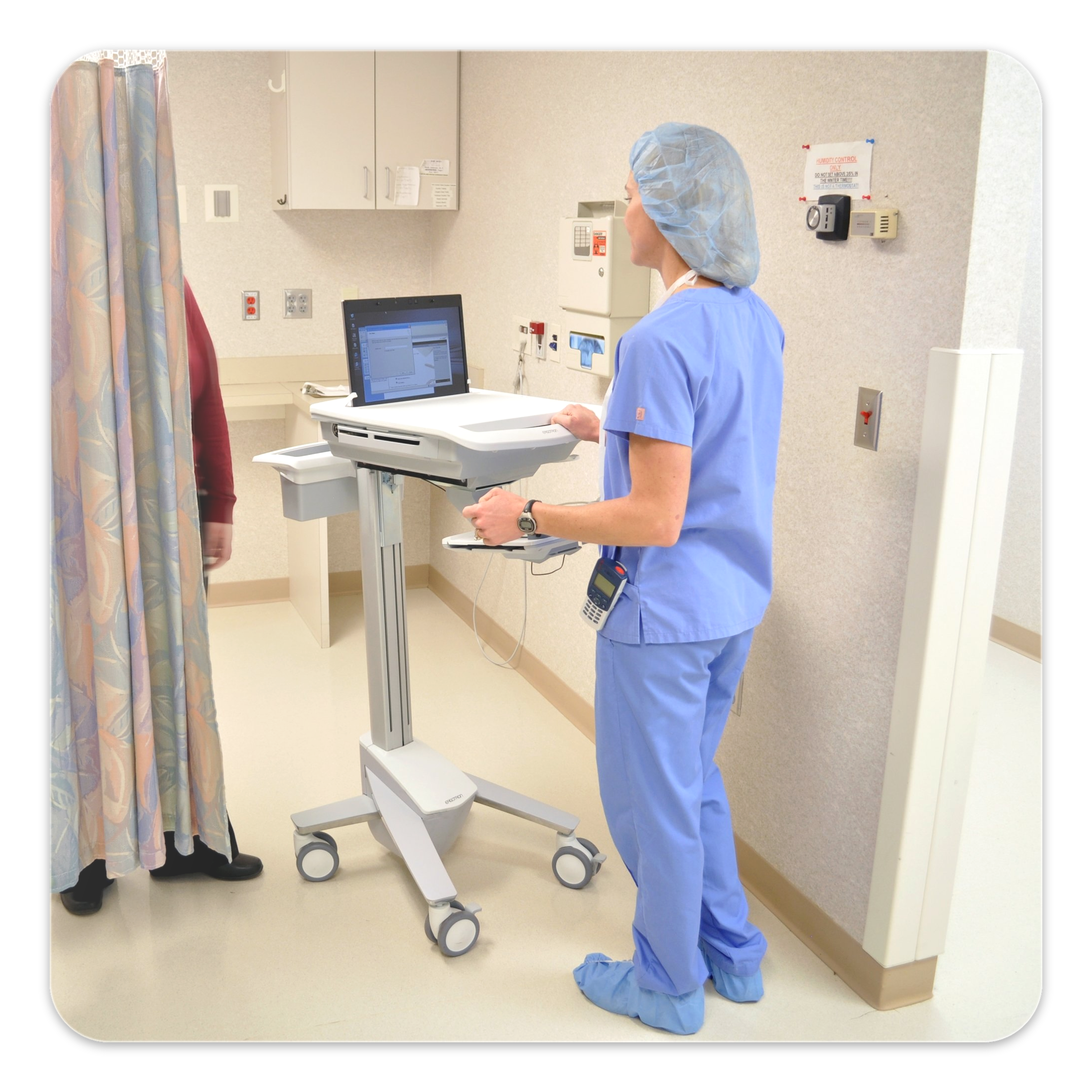 Ergotron-SV41-6100-0-StyleView-Laptop-Cart_glass